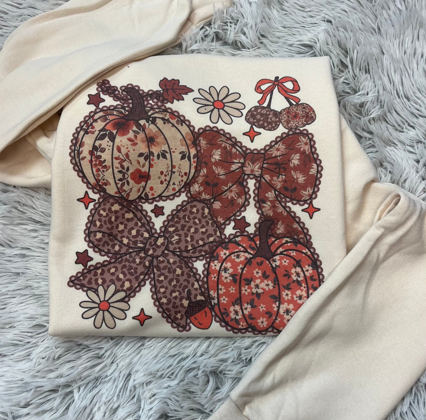 Lace Pumpkin // Graphic Crew