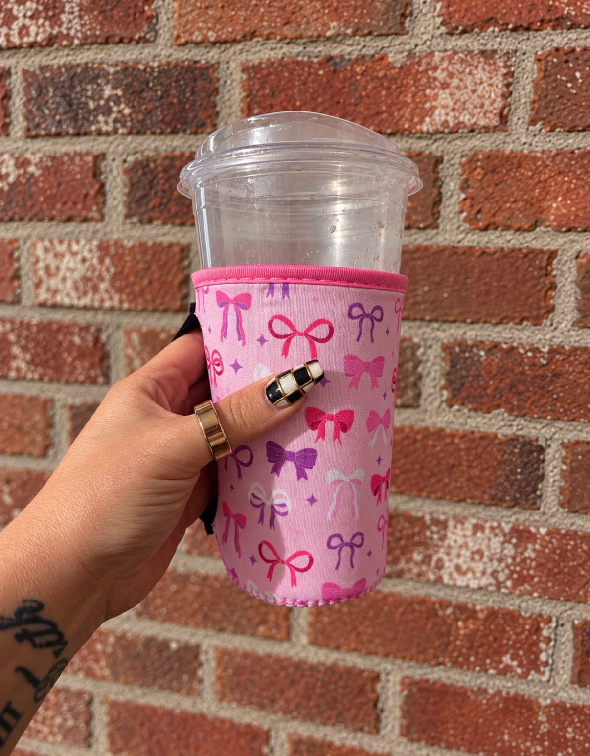 Bow Koozie W/ Handle #9