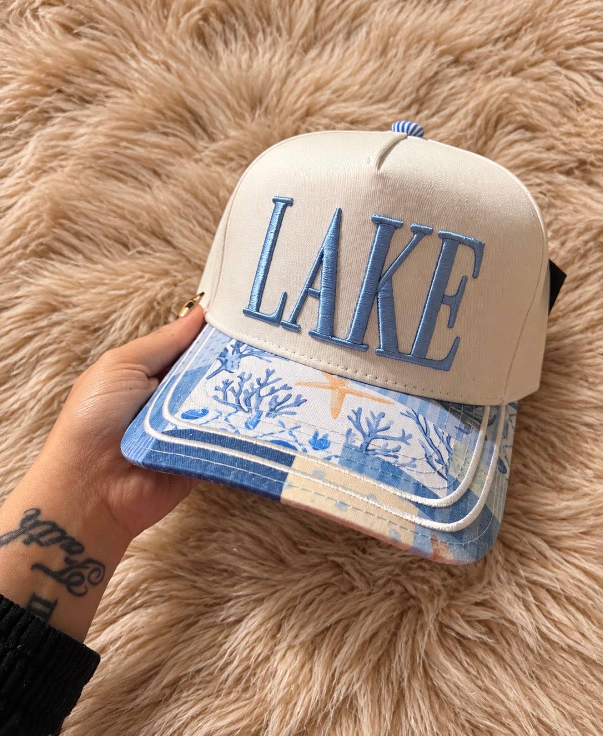 Lake // Hat