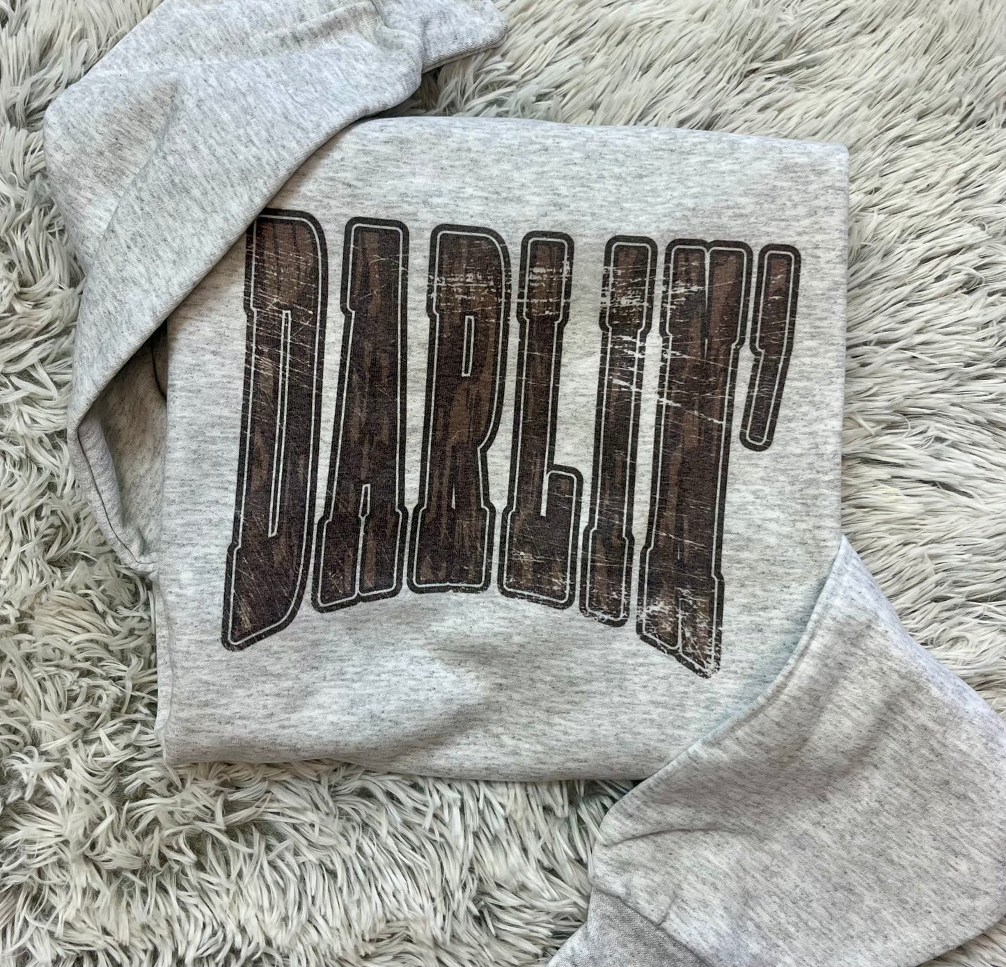 Darlin’ // Graphic Sweatshirt