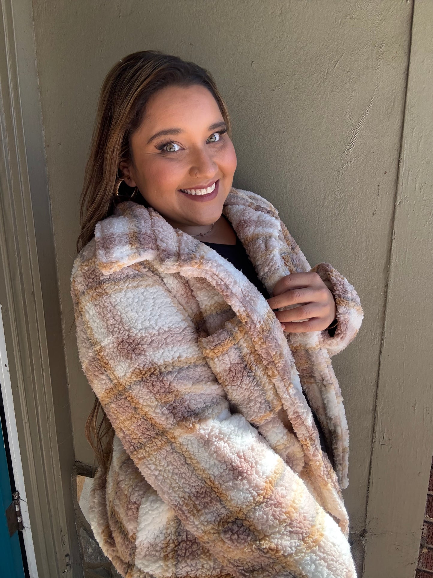 Long Sleeve Button Down Oversize
Printed Faux Fur Jacket