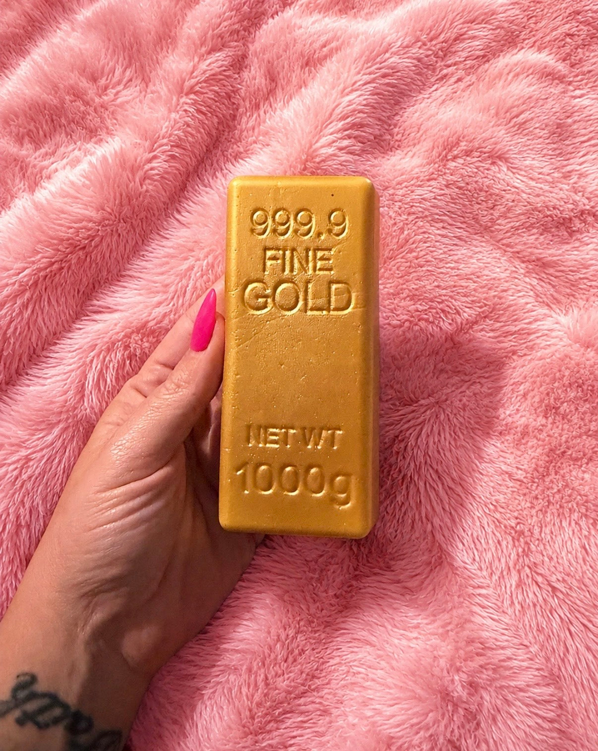 Gold Slow Rise Bar