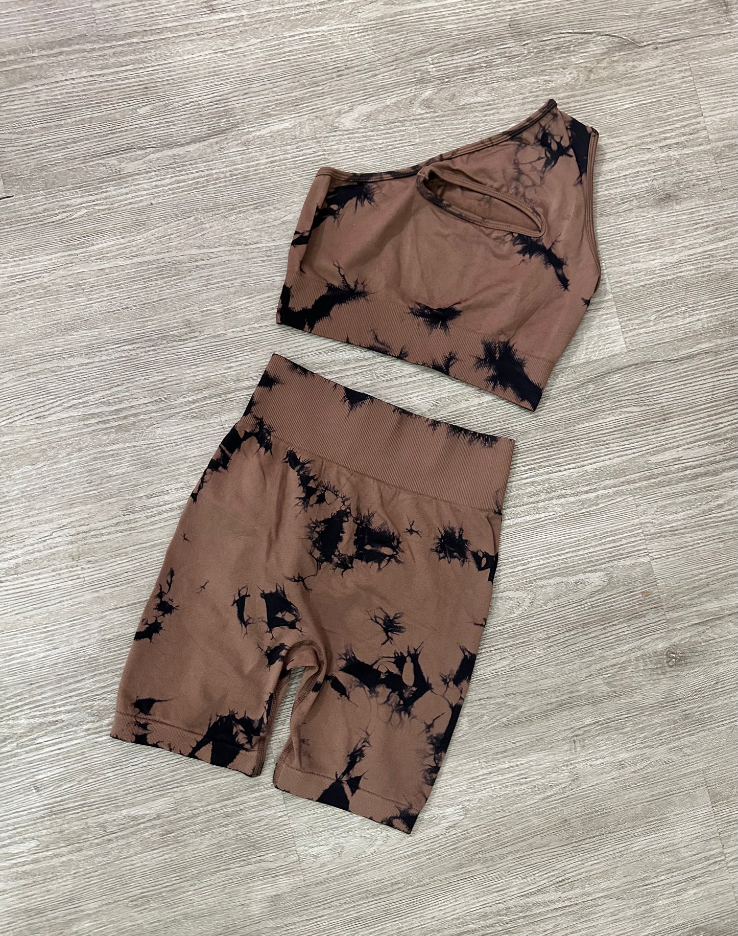 Above The Bar Workout Shorts // Brown