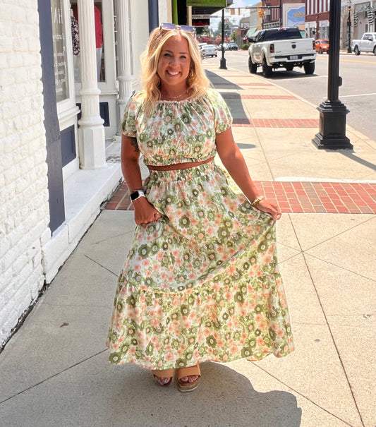 Garden Key Grace Floral Top // Green