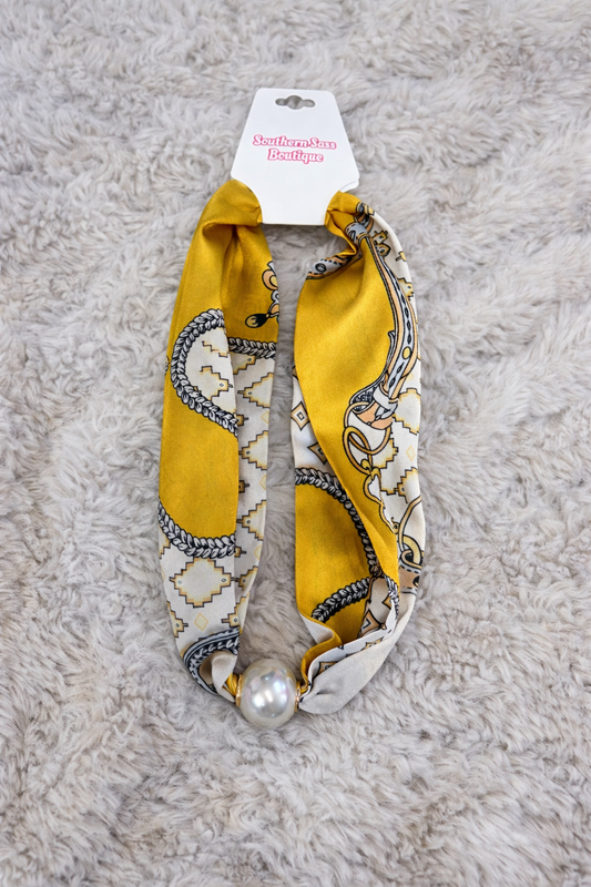 Magnetic Pearl Necklace // Yellow