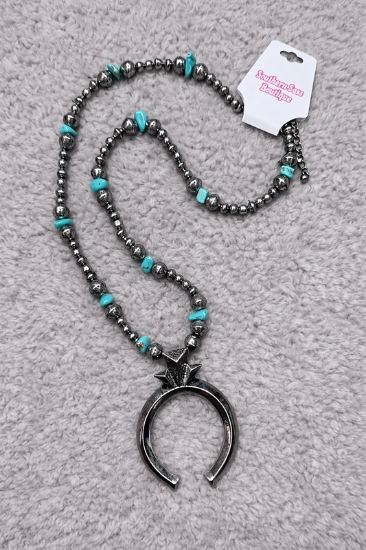 Bullhorn Long Necklace