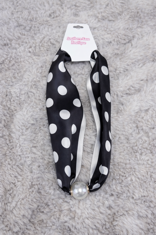 Magnetic Pearl Necklace // Polka Dot