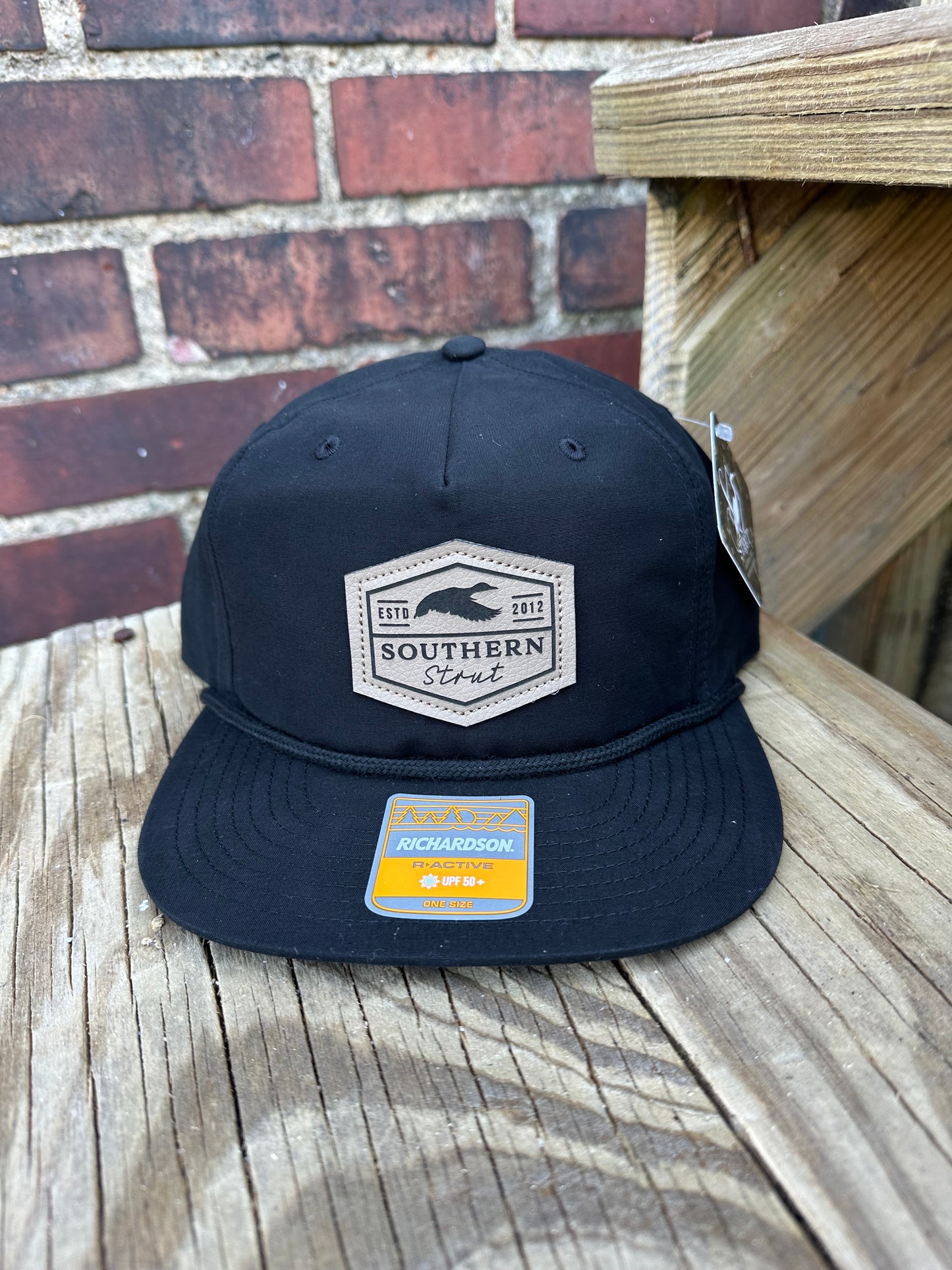 Duck Hex Patch - Black // Southern Strut