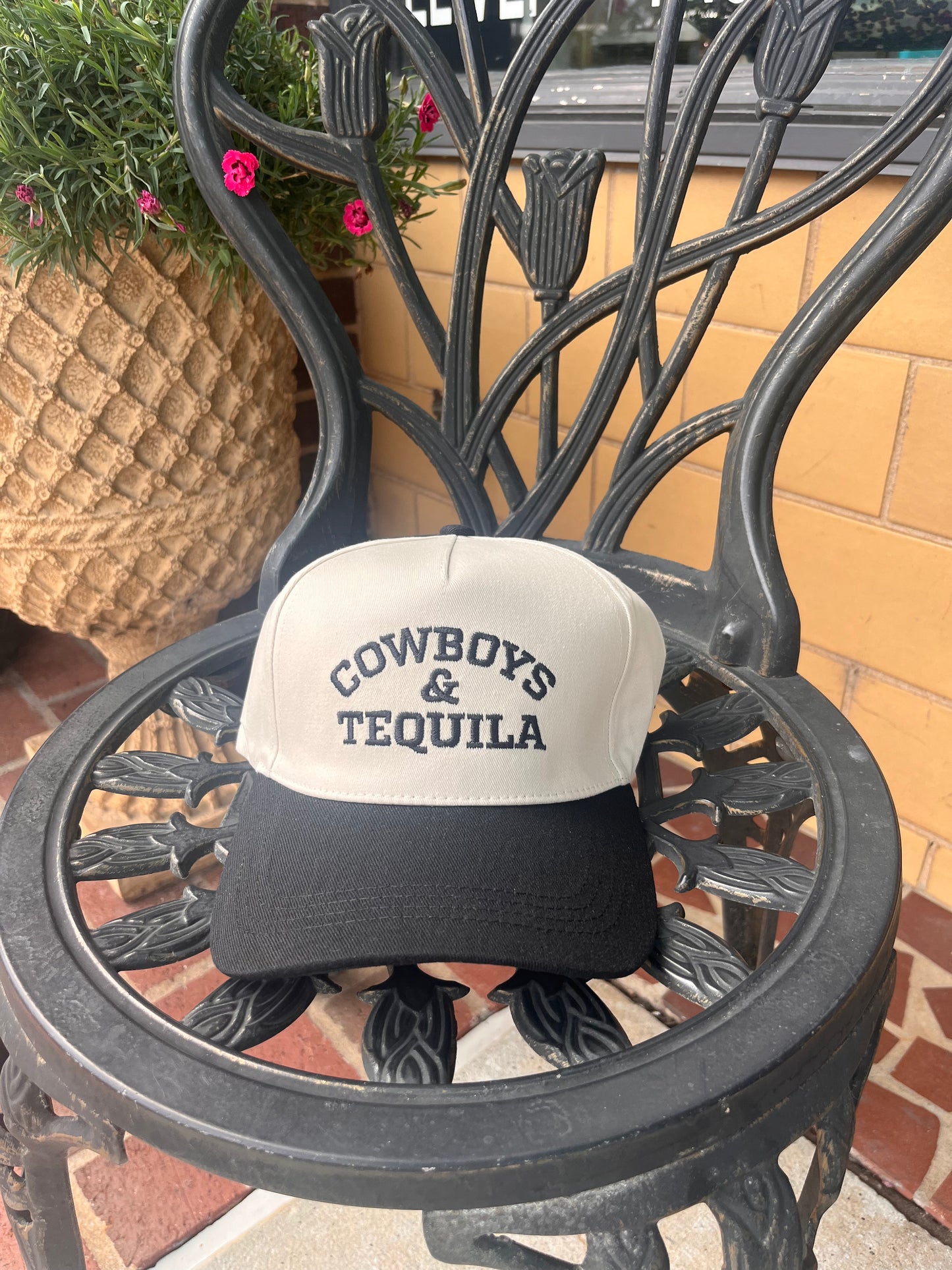 Cowboys & Tequila // Black